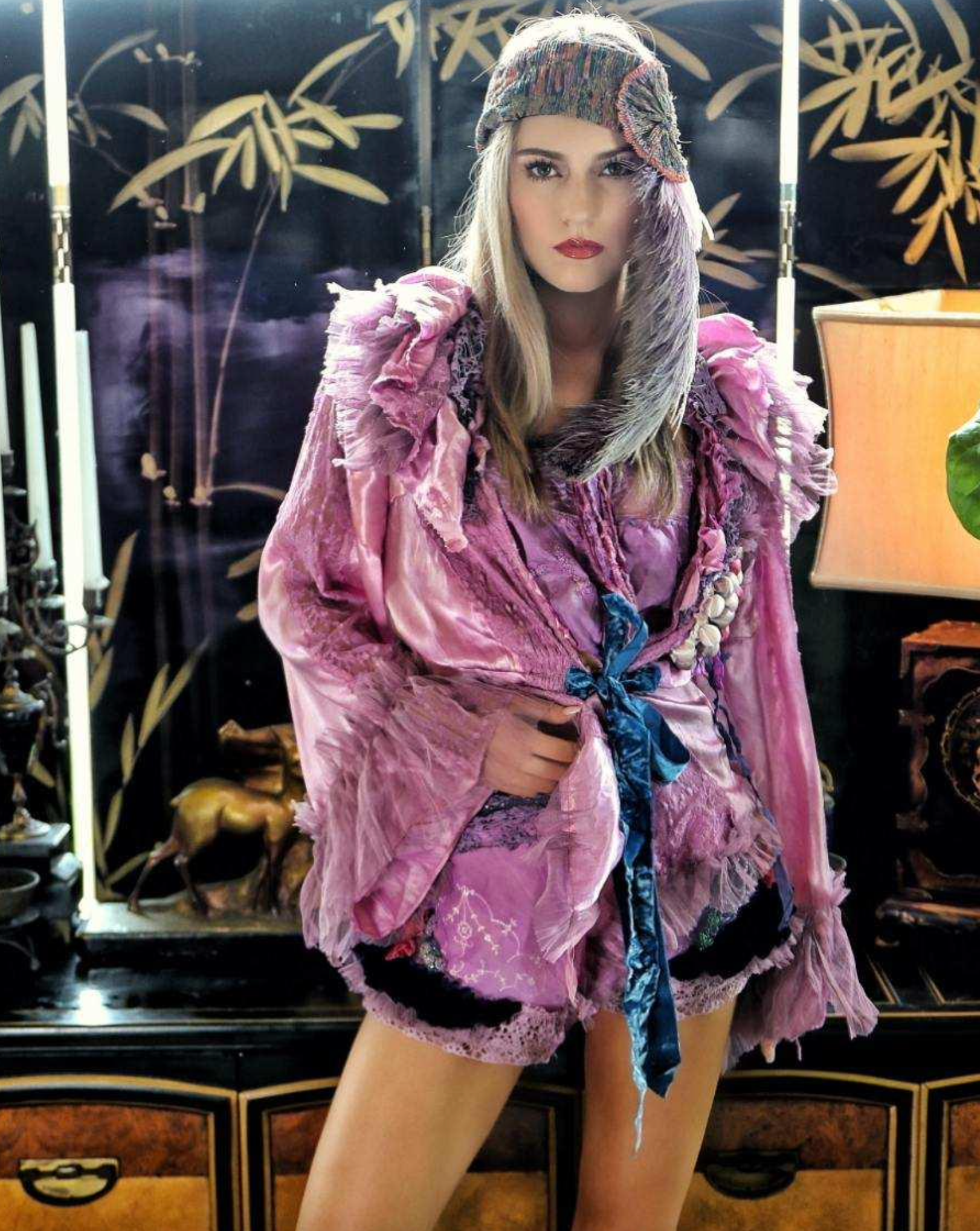 SOLD OUT Boudoir Queen Peignoir Bell Sleeved Rock Queen Bed Jacket Fabulous!