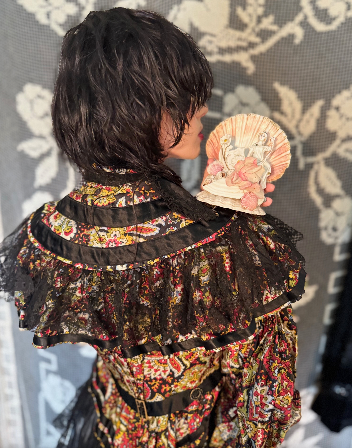 FANCIFUL ANTIQUE EARLY EDWARDIAN JACKET