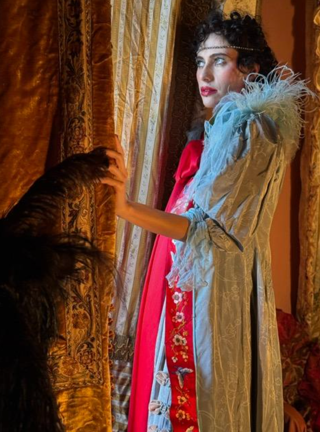 Boudoir Queen's Hollywood Regency Duster