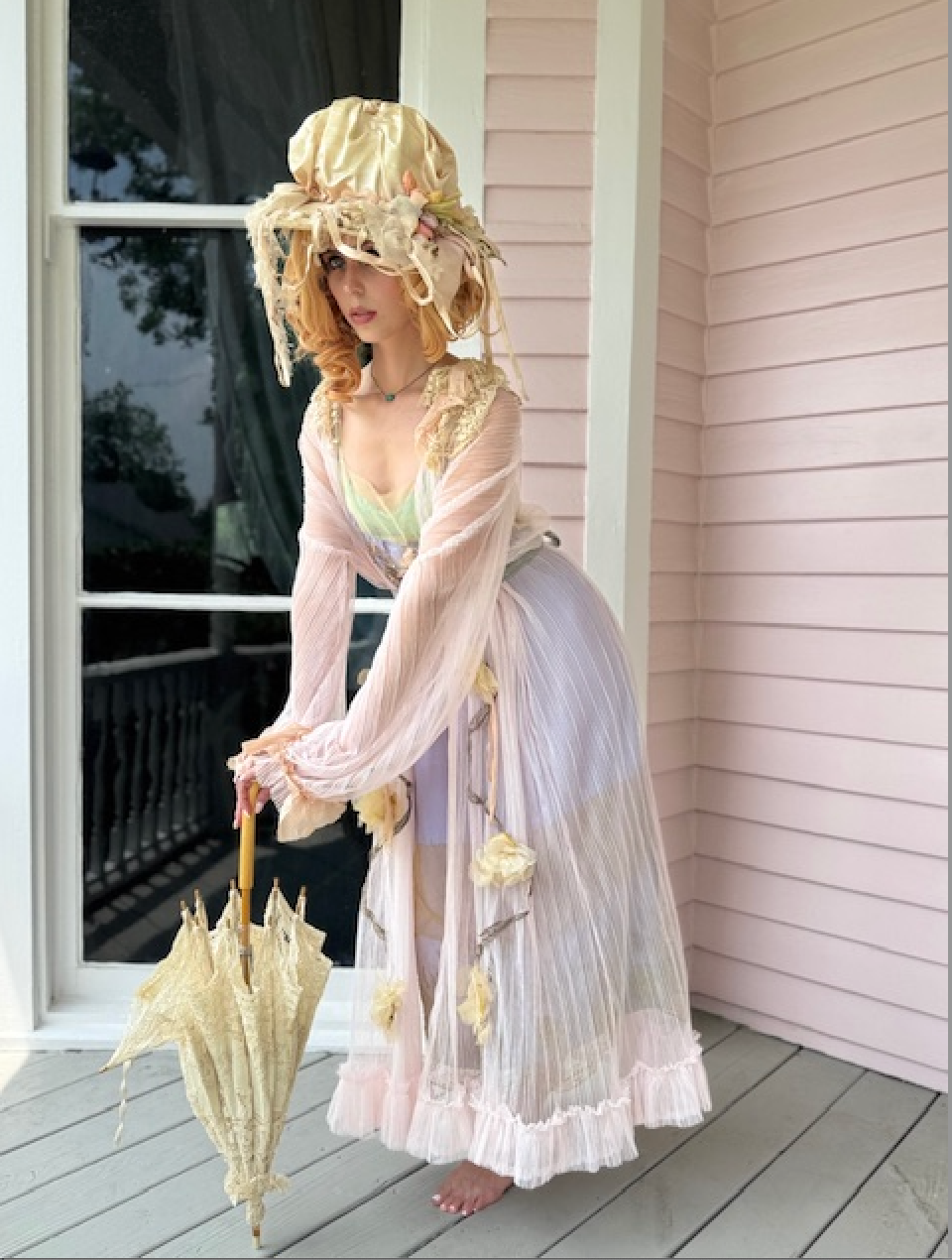 Rare 1920's Pale Pink Bonnet so Galliano!