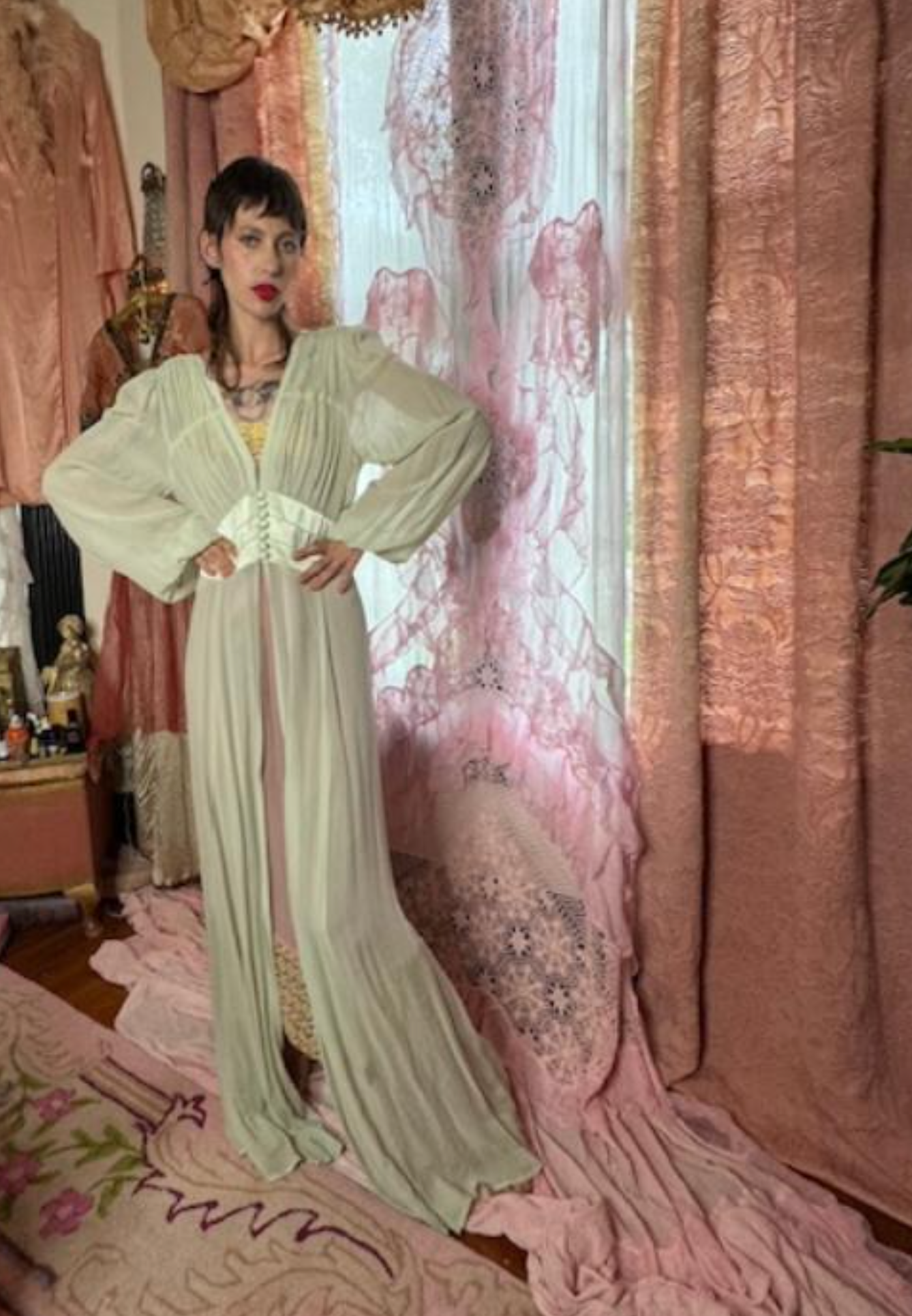 Hollywood Babylon  Glam Green Tea Peignoir Trashy Diva
