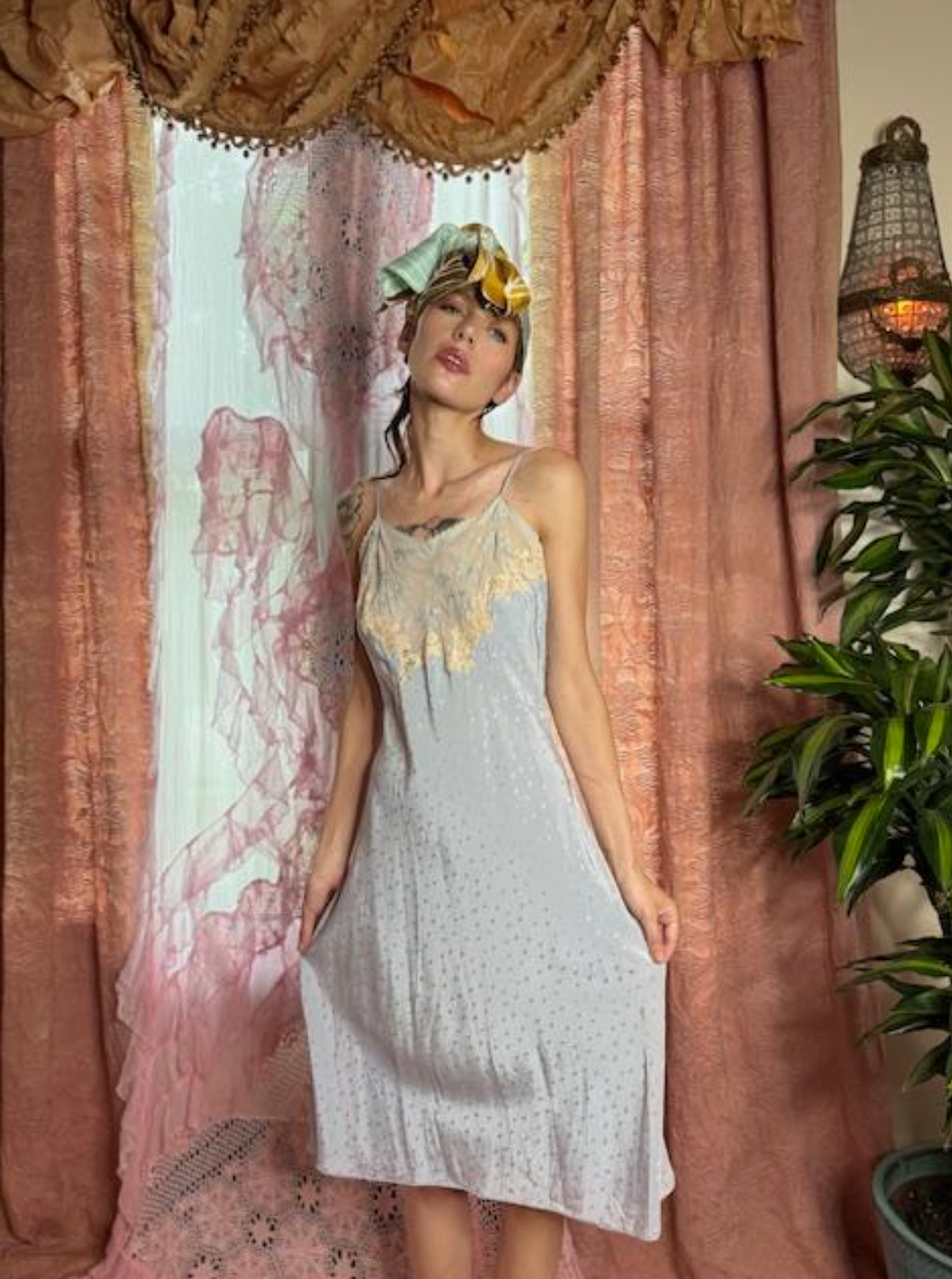 SOLD BLUE BELL 40's Nightgown