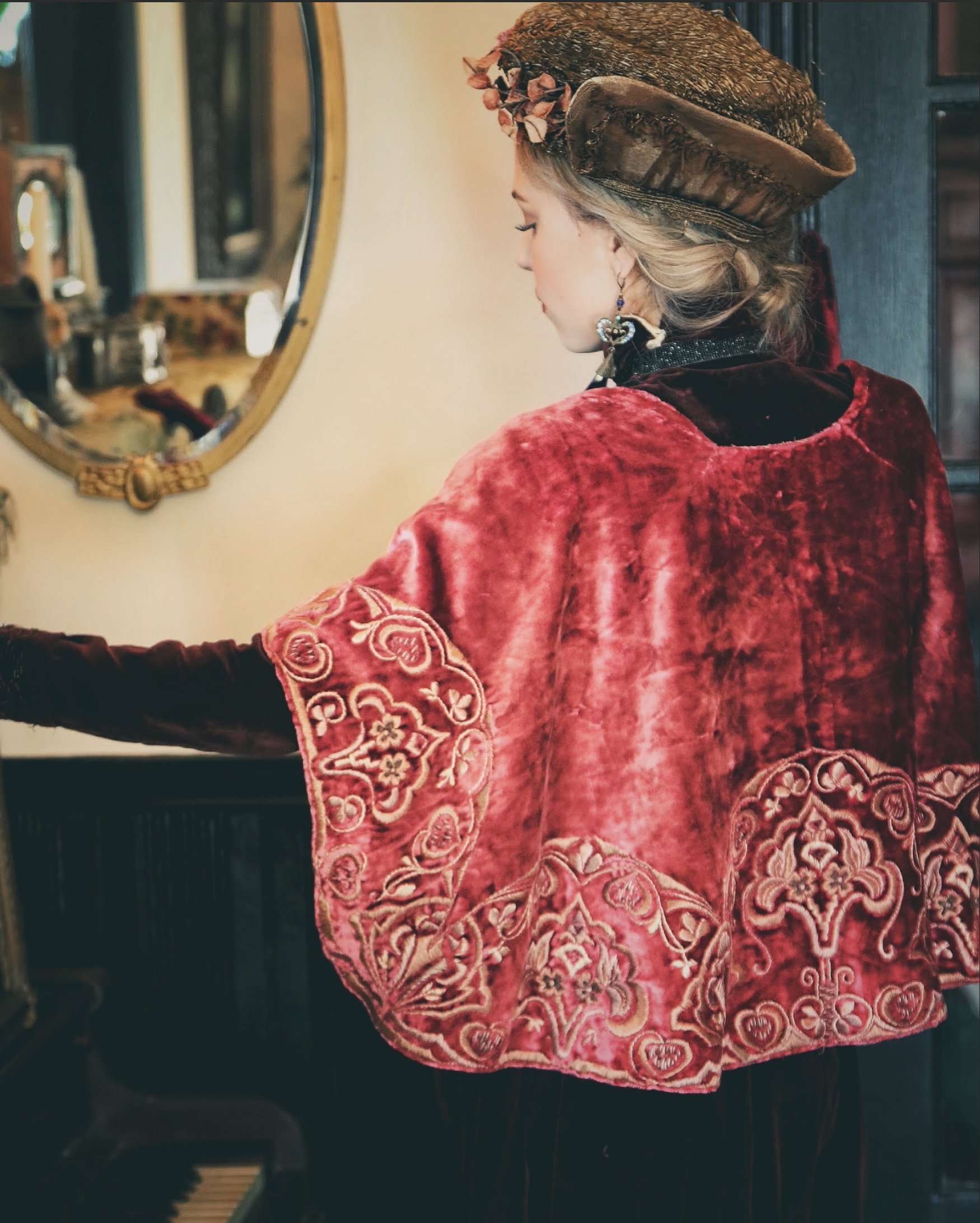 Sold NEW Art Nouveau stunning Pinky Plum Velvet Shrug