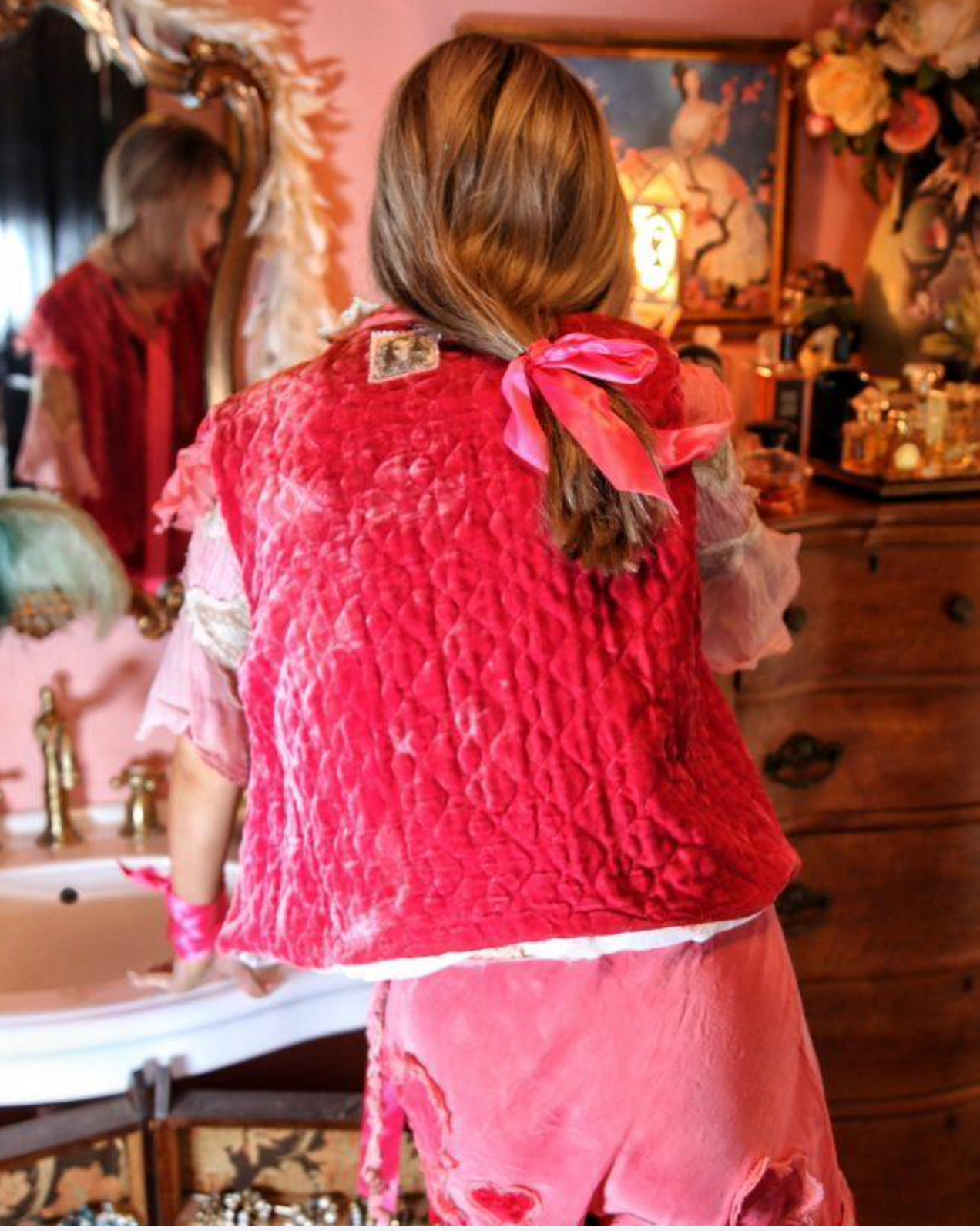 SOLD OUT Queen of Hearts Velveteen Luxury Bed jacket Boudoir Queen Original