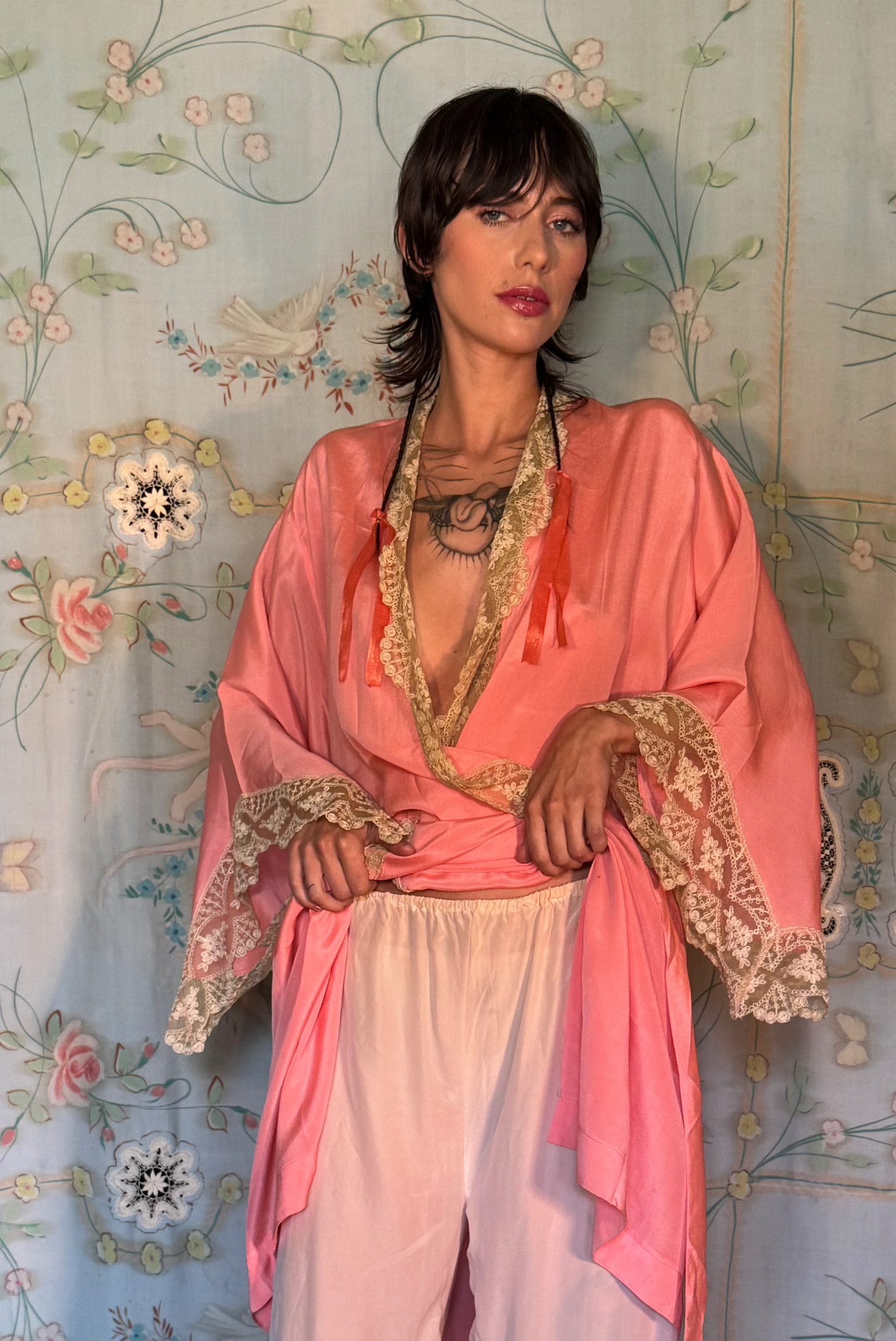 Authentic 1930s Boudoir Peignoir Dressing Gown or Kimono Robe with tag