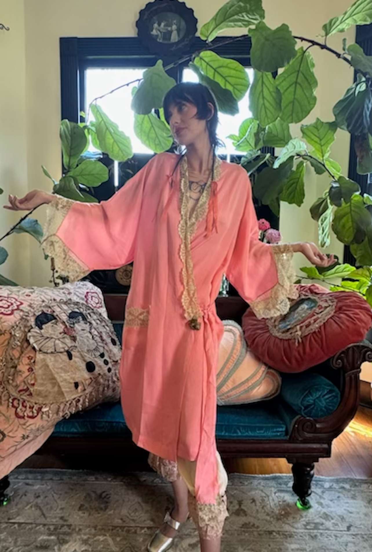 Authentic 1930s Boudoir Peignoir Dressing Gown or Kimono Robe with tag