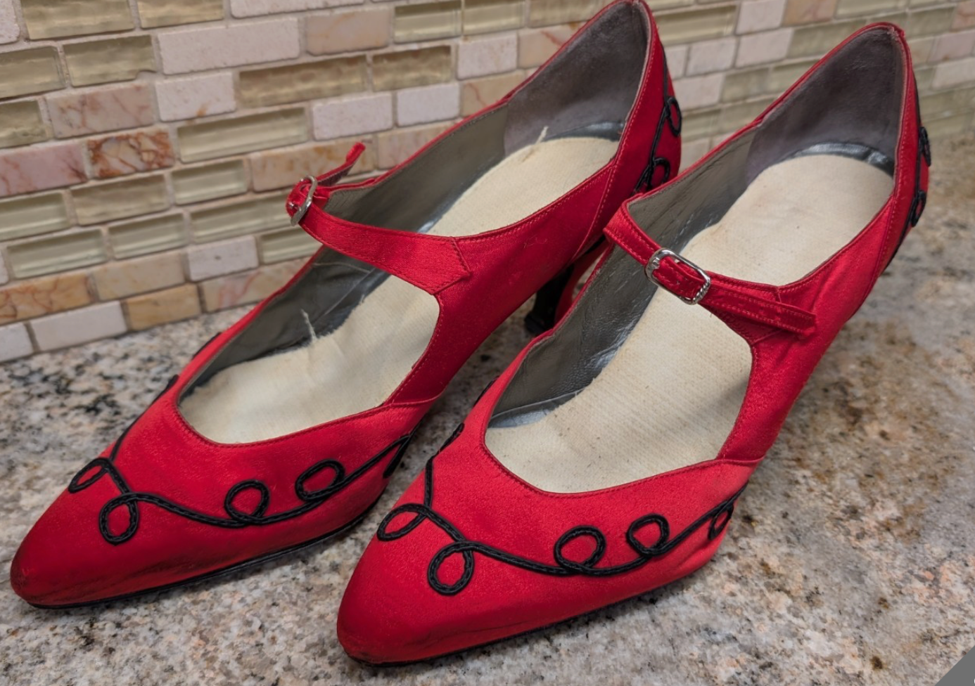 Authentic 1980s  Peter Fox Shoes Red Satin size 9B