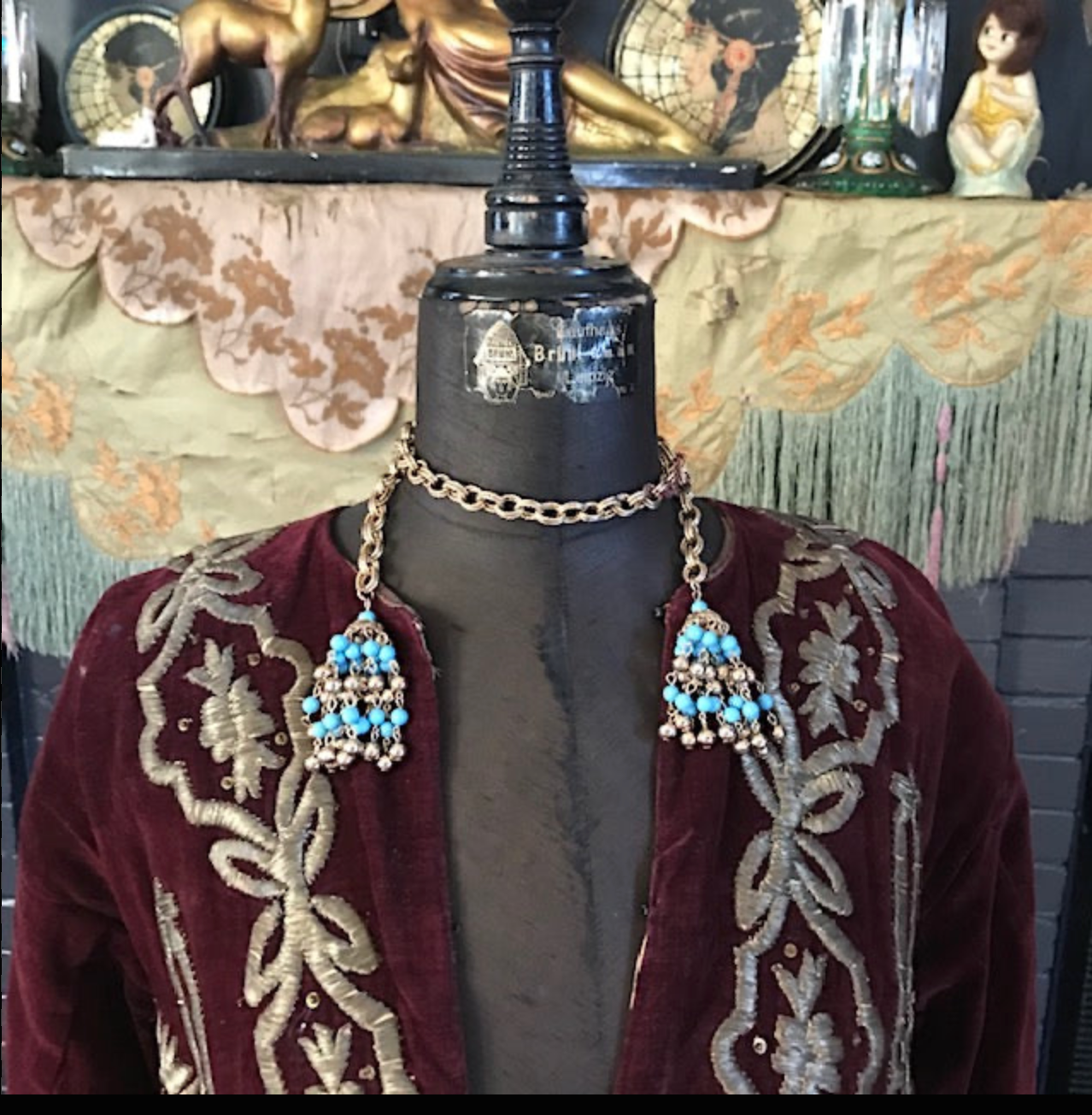 Authentic Gold Toned 60's 70's Dangle wrap Necklace Divine!