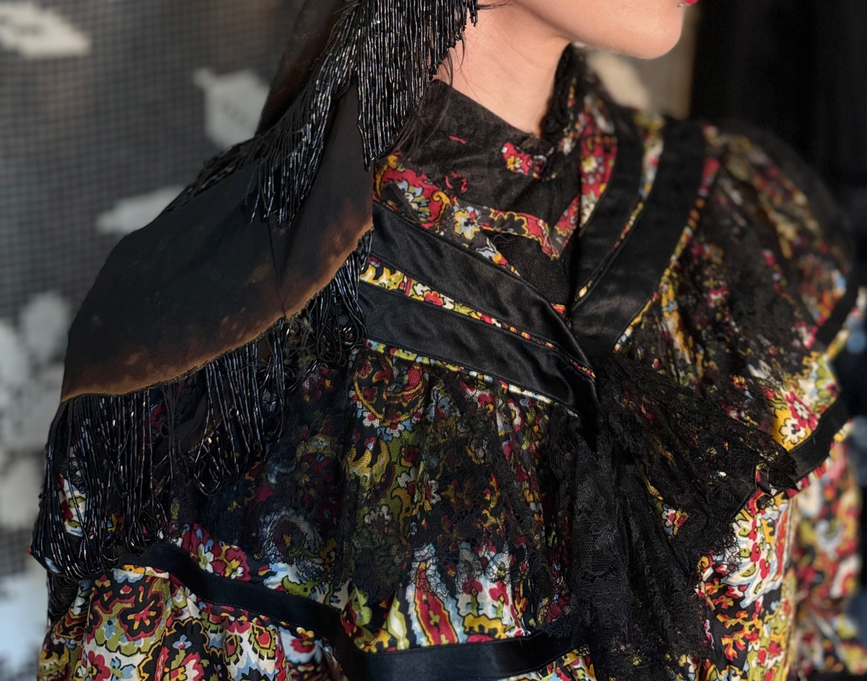 FANCIFUL ANTIQUE EARLY EDWARDIAN JACKET