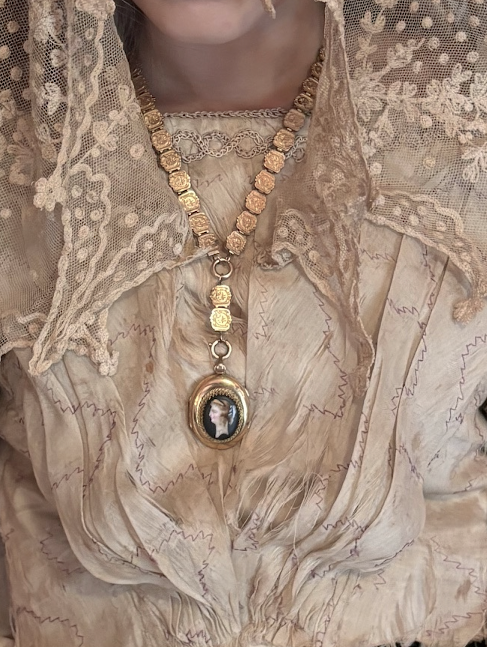Authentic Rare Victorian Gold Filled Hand Painted Portrait Necklace Locket 1890’s Divine Unusual