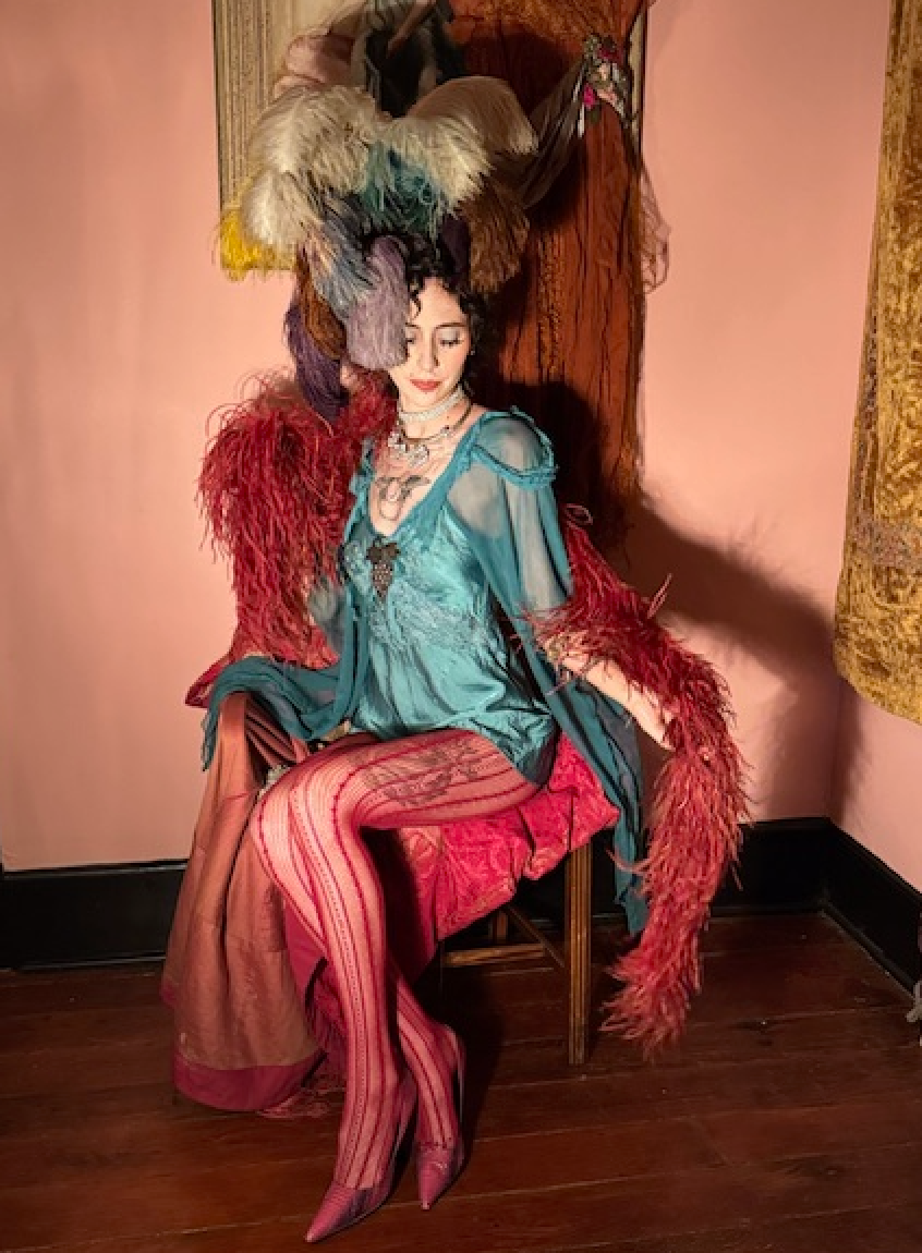 Art Deco era red / pink ostrich feather boa