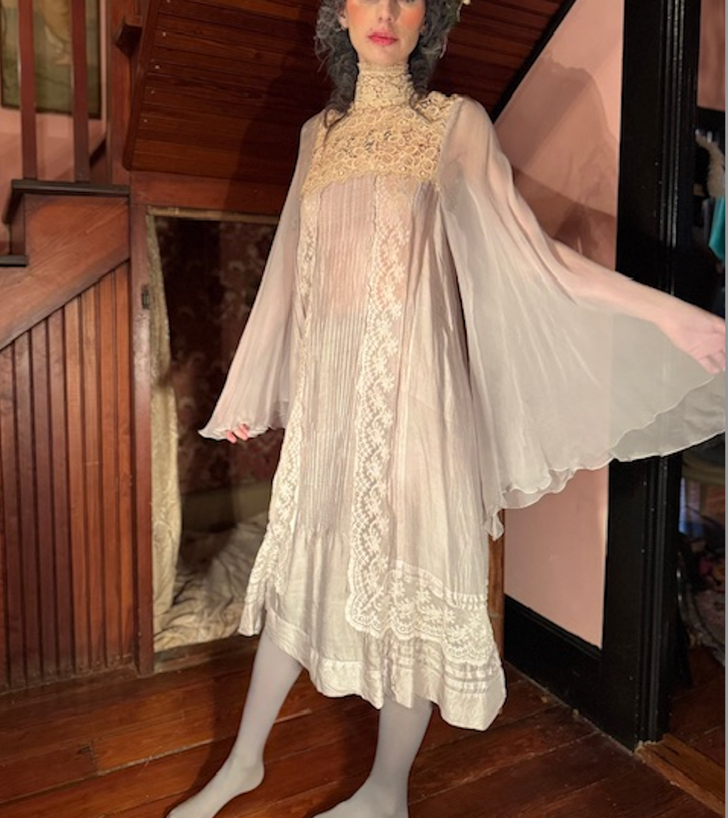 Cloud Bursting Dress Tea length Baby Doll Dress