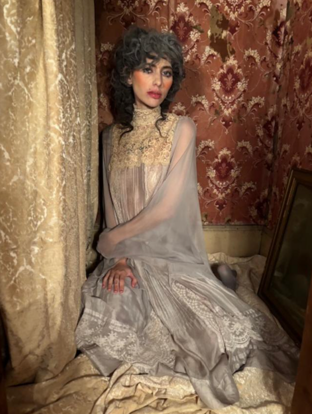 Cloud Bursting Dress Tea length Baby Doll Dress