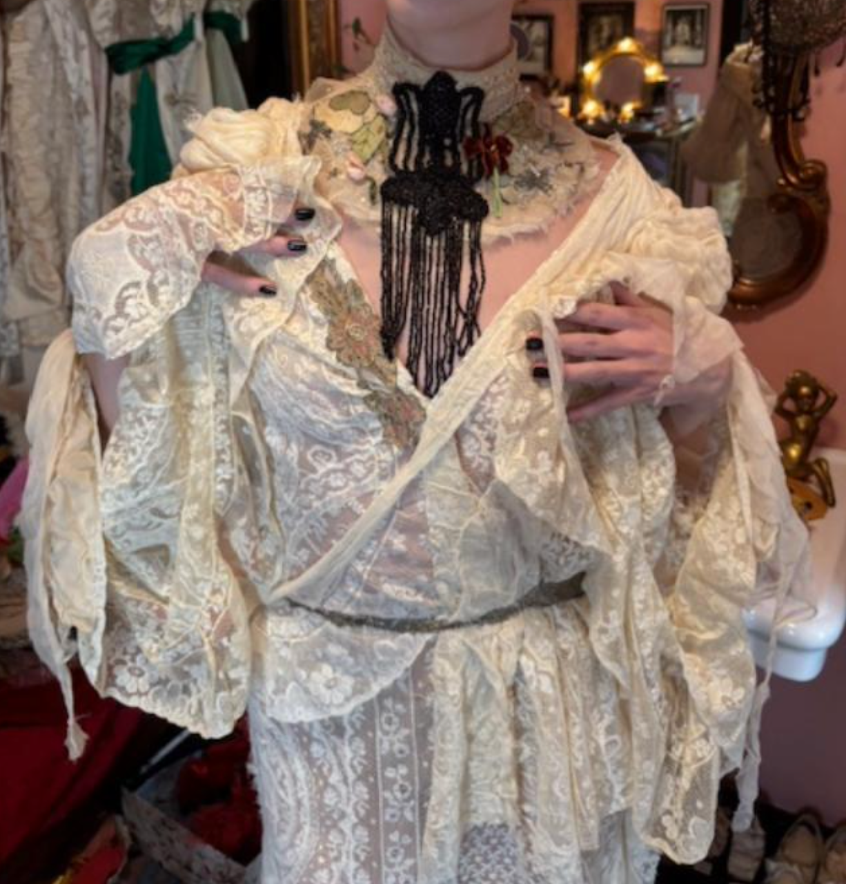 Take Me to the Heather Boudoir Queen Normandy Lace Dress Huge sleeve