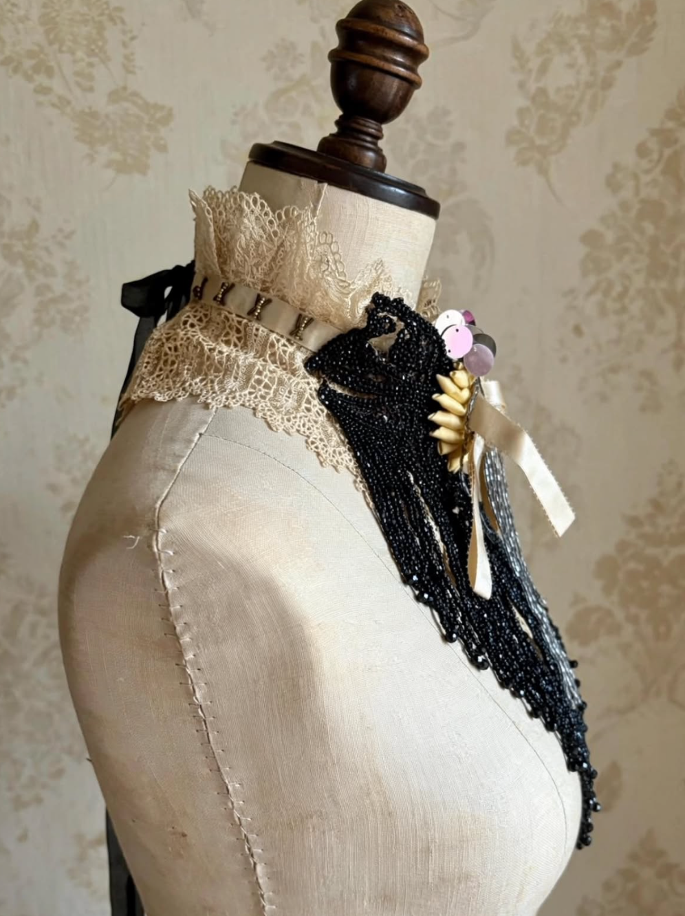 DOLLYMOP BOUDOIR QUEEN CHOKER ANTIQUE Wearable Art