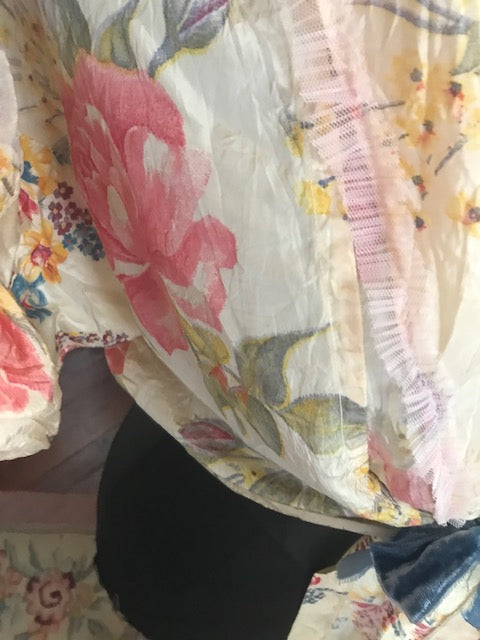 SOLD FLORAL 1940's Boudoir Doll Floral Sweetheart Bed Jacket Boudoir Queen as-is Velvet Blue Bows Original