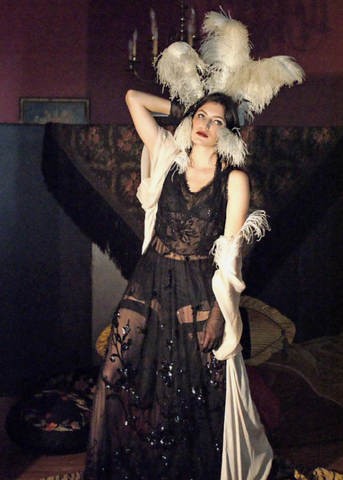1920's Burlesque White Feather Fan