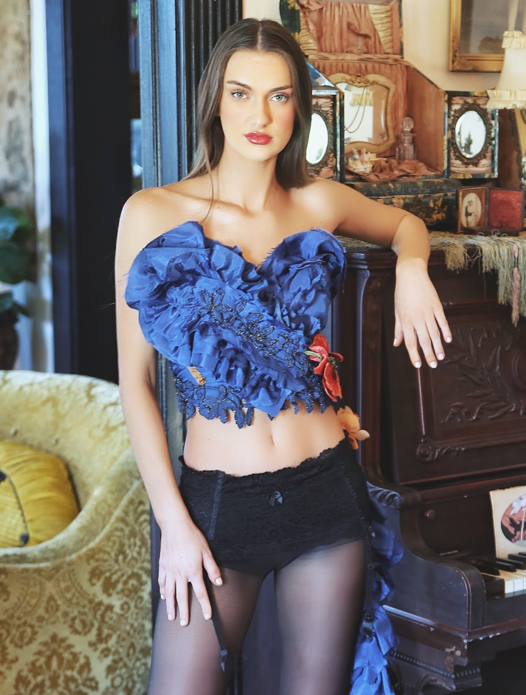 Sold Boudoir Queen Bustier